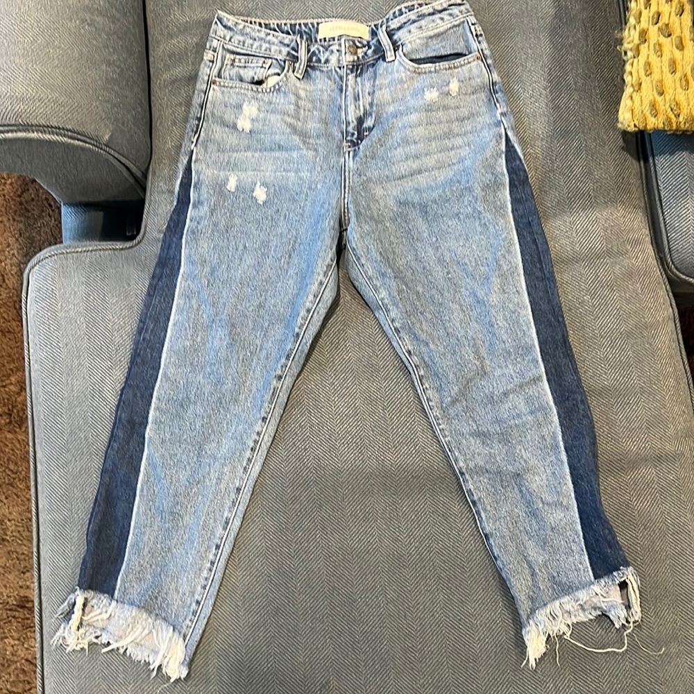 Hidden Jeans Two tone cropped denim jeans with fringe